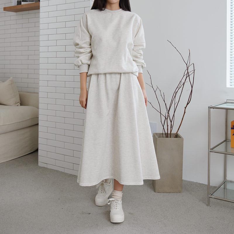 2023 Trendy Two-Piece Suit Skirt: Casual Tea-Style Early Autumn Outfit