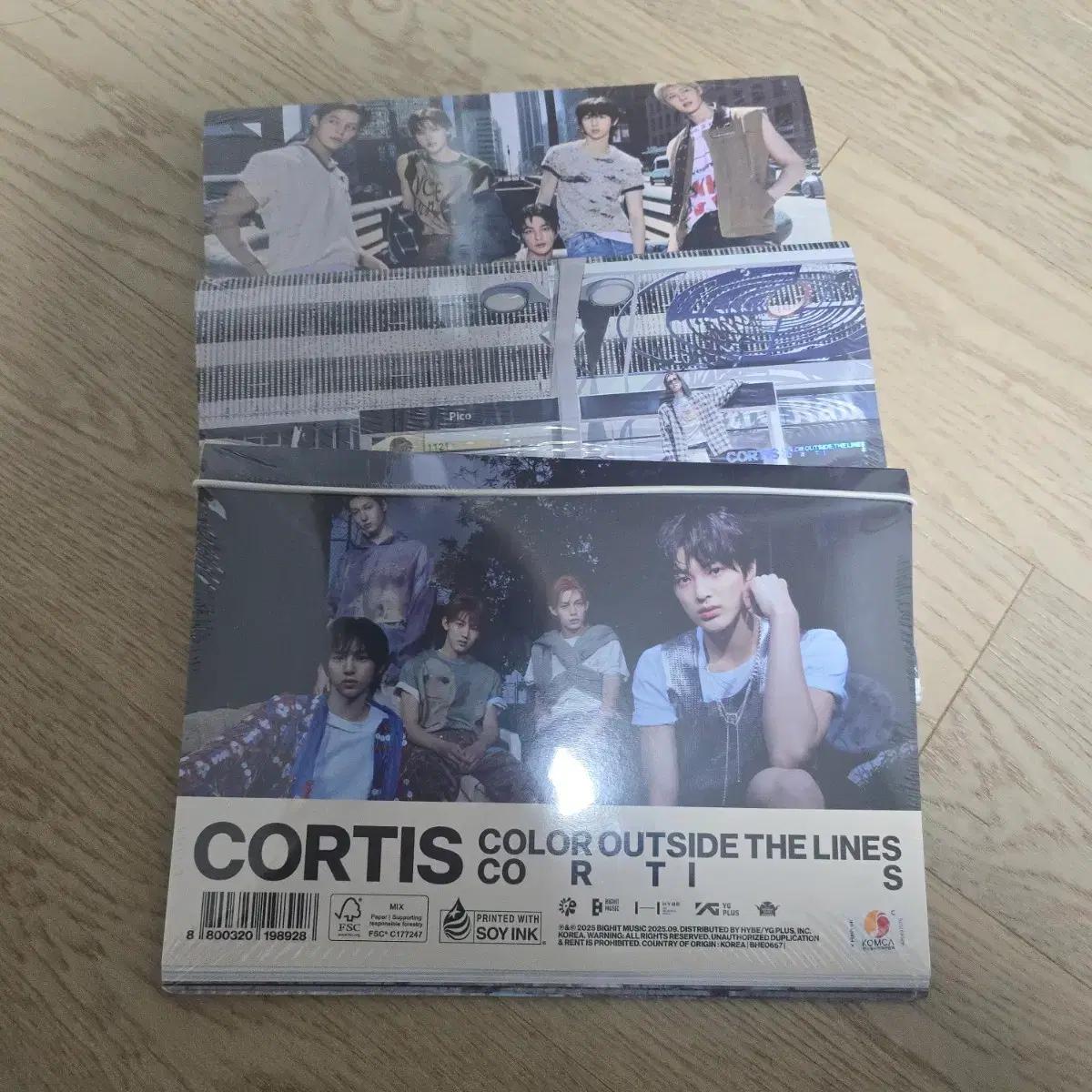 Un set di album CORTIS non aperto (3 dischi)