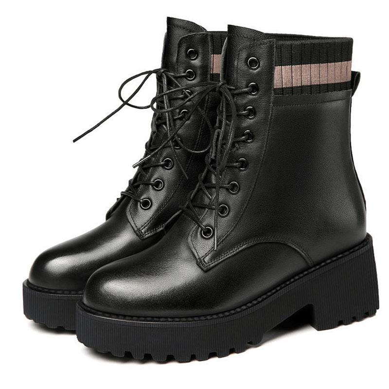Stivali Stivali corti coreani da donna stile britannico Stivali da neve tutti abbinati con suola spessa Stivali in pelle da donna