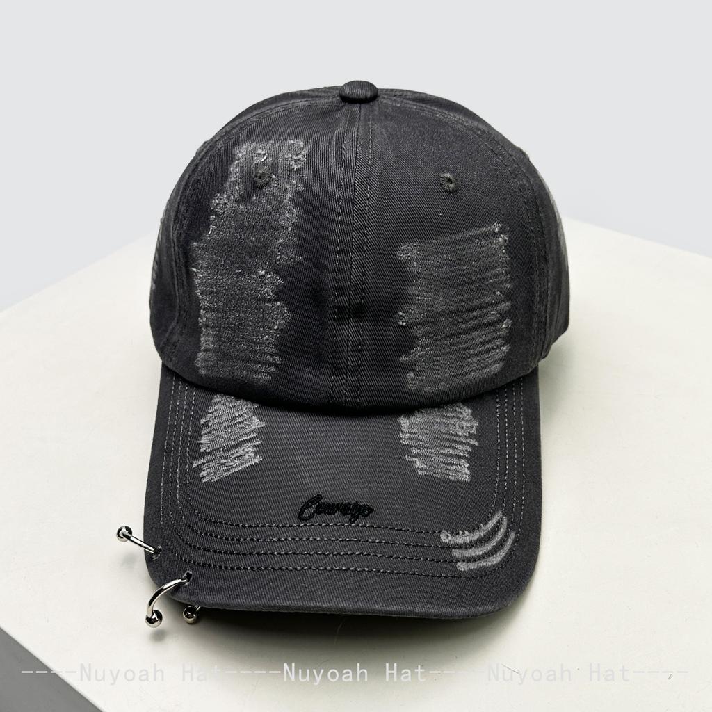 Neue Unisex Persönliche Eisenringe Buchstabenstickerei Baseballkappen Sonnenschutz Gebrochener Stil Vielseitig Nische Schirmmützen Mode Retro