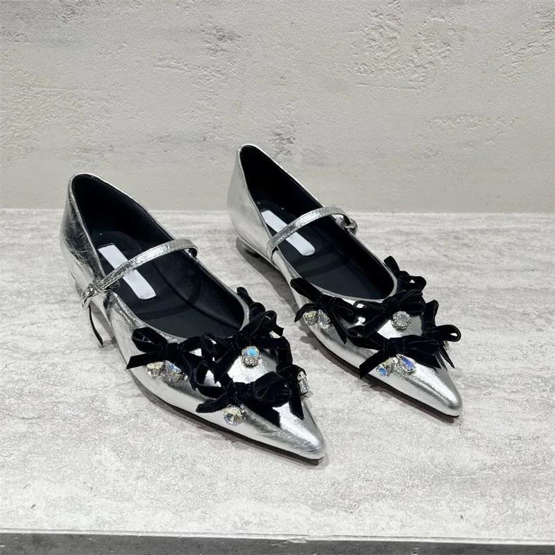 French Women's Singles Shoes 2025 Spring and Autumn New Rhinestone Temperament Pointed Toe Low-heeled Mary Jane Shoes
