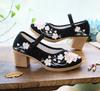 Maogu Scarpe col Tacco Alto da Donna Scarpe in Tessuto Tacco Quadrato Bocca Bassa Punta Rotonda Ricamo Cinese Scarpa da Sposa Décolleté Elegante 2026