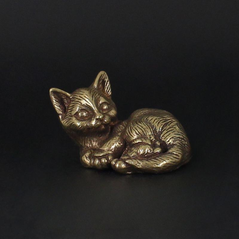 1PC Brass Kitty Ornament - Office Desktop Ornament with Bored Retro Tea Pet Brass Decorative Pendant Multi-style Statue