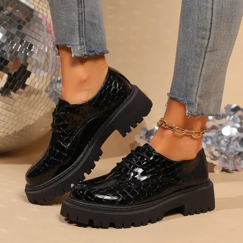 Fashion Patent Leather Thick-soled Oxford Shoes for Women Snake Print Round Toe Lace-up Shoes Outdoor Leisure Daily Commute Workplace