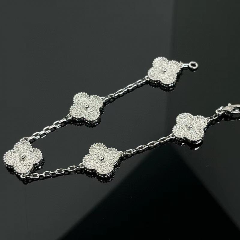 Exquisite Four-leaf Clover Bracelet for Women Five-flower Bracelet Double-sided Natural White Mother-of-pearl and Carnelian Bracelet