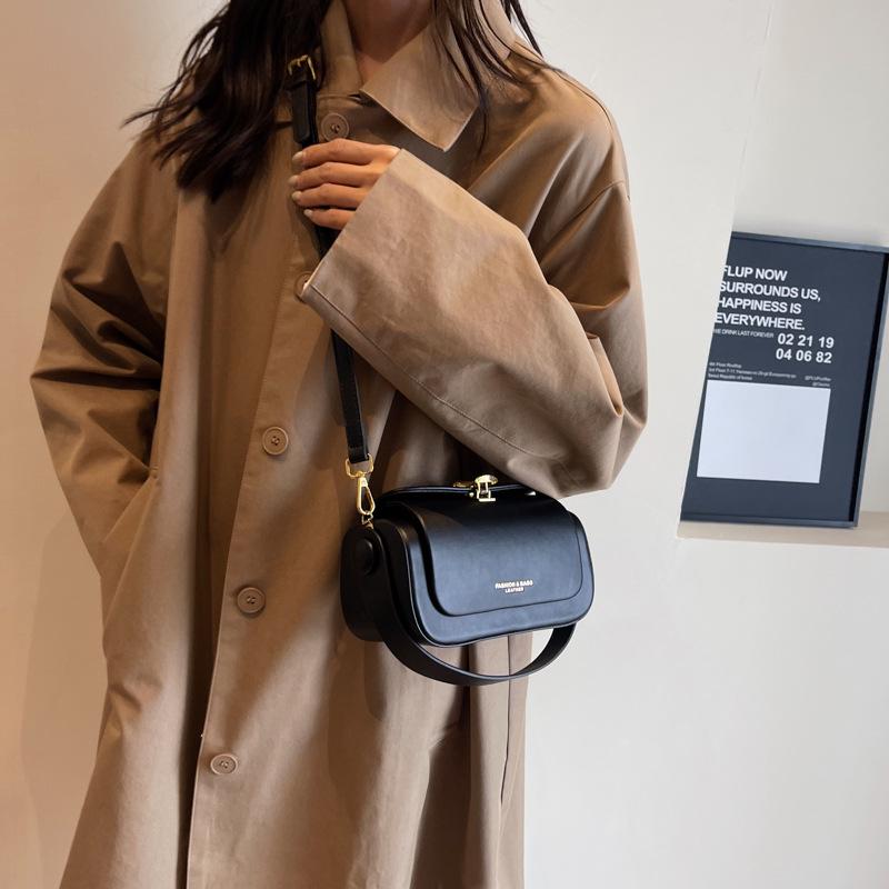 Korean Trendy High-End Women's Spring/Summer 2024 Textured Square Crossbody Bag