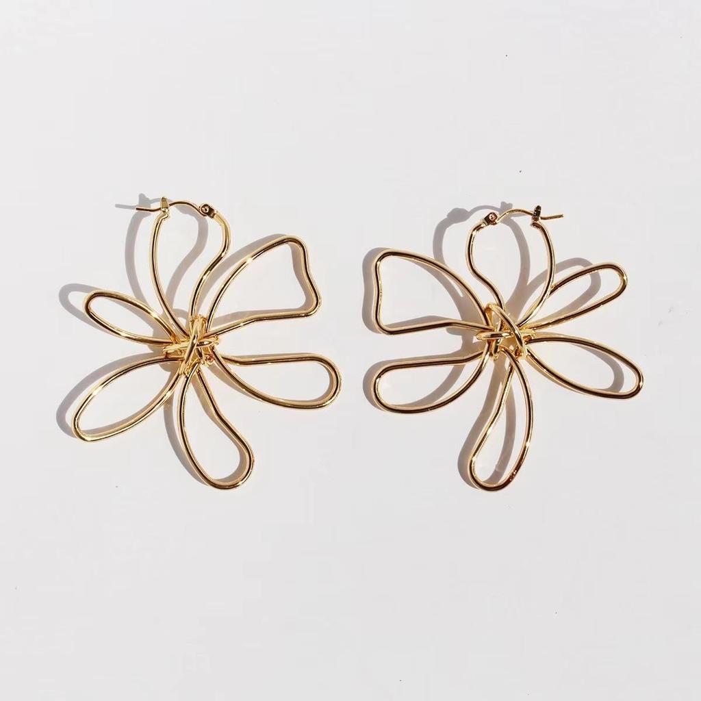 Personality Exaggerated Flower Metal Earrings Hollow Geometric Water Drop Shape Versatile Simple Fashion Earrings Women