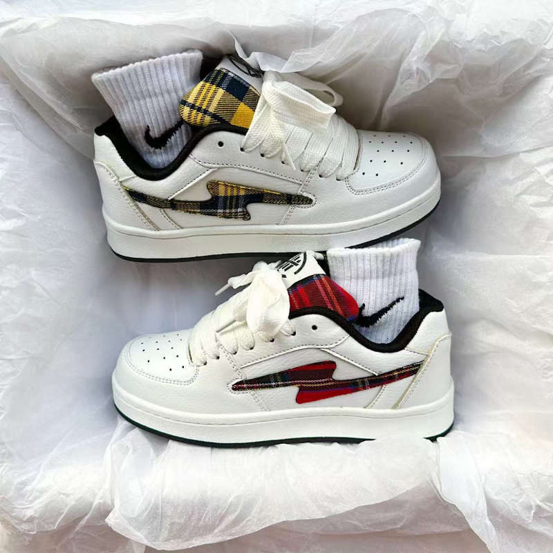 Bread shoes women's spring and autumn new Hong Kong style versatile student sports and leisure mandarin duck board shoes ins