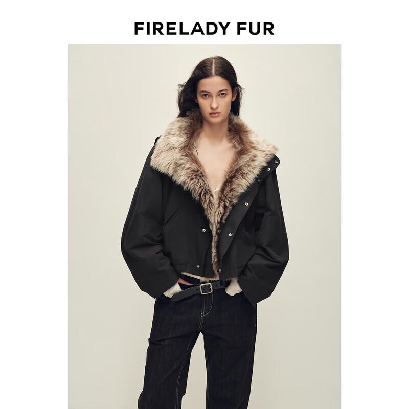 

CHIC PARKA Detachable Raccoon Fur Short Parka Jacket S