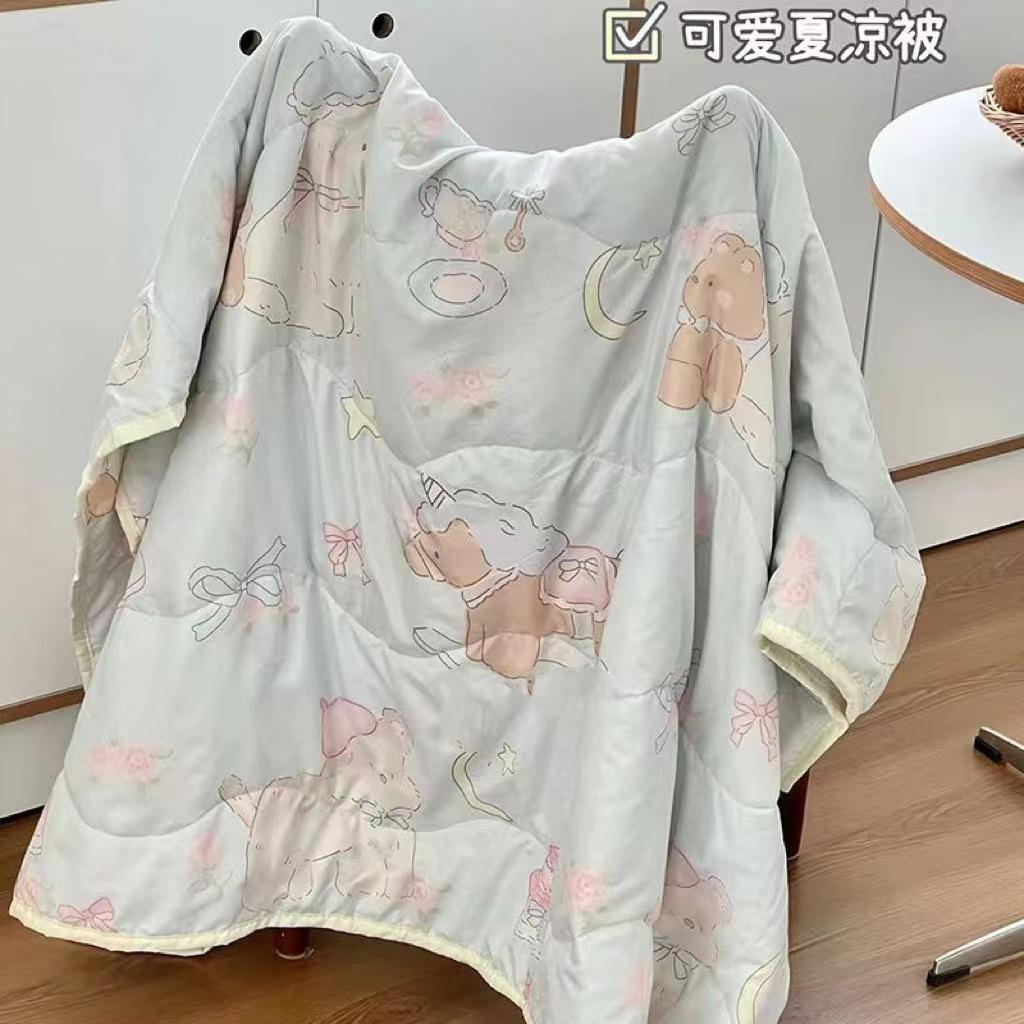 

Air Conditioning Quilt Cute Soft Flower Print Cool Blanket for Summer Thin Quilt for Dorm Students & Kids 110x150cm
