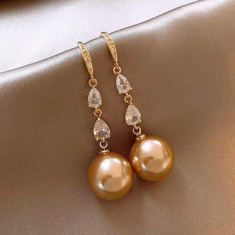 2024 Elegant Pearl Earrings: Chic, Versatile, French-Inspired