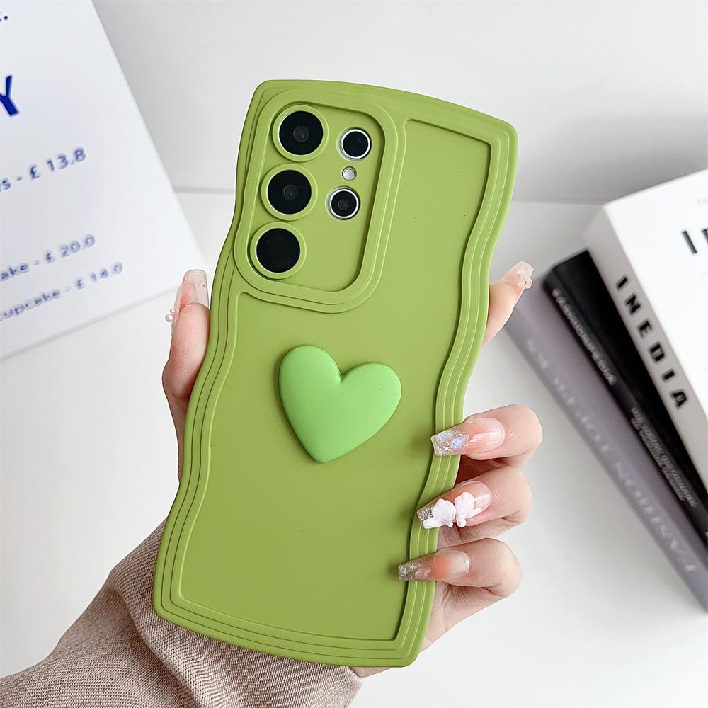 Jednobarevný měkký silikonový kryt pro Samsung Galaxy S24 S23 Ultra S22 S23 S21FE A53 A55 A35 A32 A05 A52 A34 s 3D srdíčkem a vlnitým rámečkem