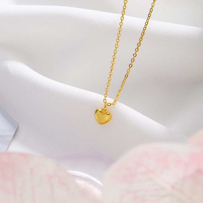 Glossy Heart-shaped Necklace Women's Niche High-end Design Sense Light Luxury Collarbone Chain Love Pendant