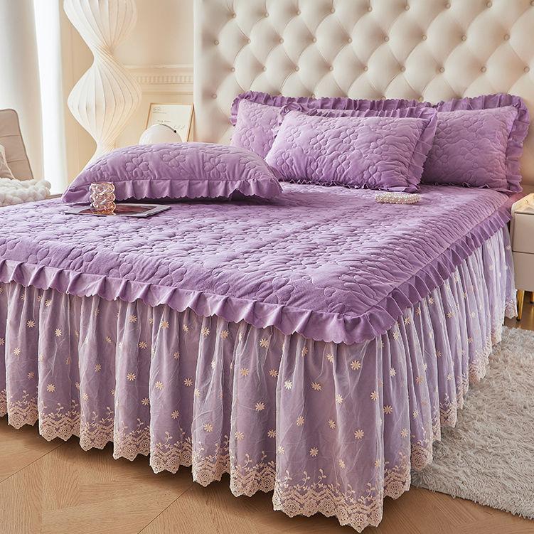 3pcs Luxury Bed Skirt Set Solid Color Skin-friendly Love Quilted Layer Lace Strap Style (1 Bed Skirt + 2 Pillowcases, Without Core)