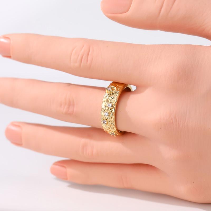 Simple Inlaid White CZ Flower Women's Ring Classic Gold Color Hand Carving Daily Wear Party Jewelry Anniversary Gift
