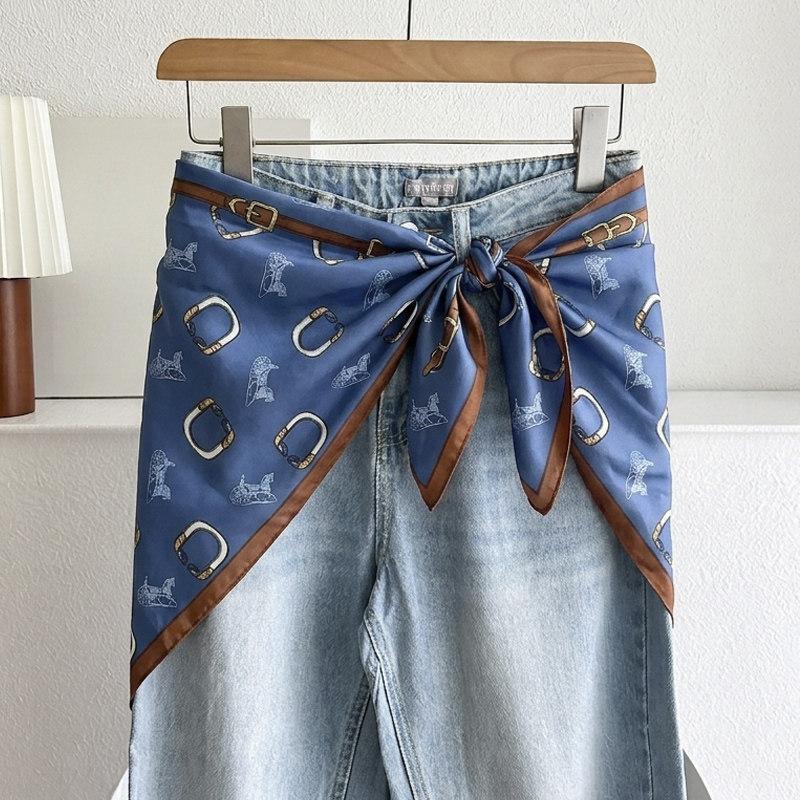 White Floral Small Silk Scarf Triangle Scarf Headscarf Belt Women's Decoration with Skirt Jeans Waist Accessories Fart Curtain