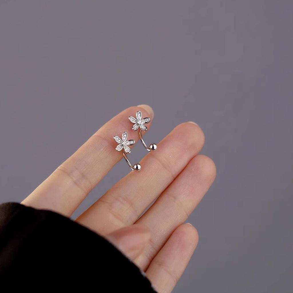 Women's Flower Stud Earrings Charm Elegant Rhinestone Floral Stud Earrings for Bridal Wedding Jewelry
