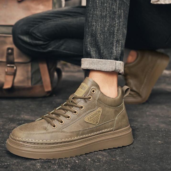 Jarní 2025 Nové vysoké martinské boty Pánské všestranné kožené boty s tlustou podrážkou pro volný čas, palubní boty