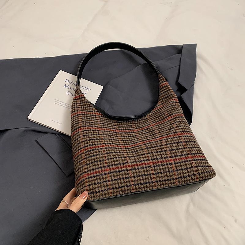 Fashion Plaid Bag Women's Large Capacity 2025 Autumn and Winter New Contrasting Colors Versatile Shoulder Bag Women's Bag