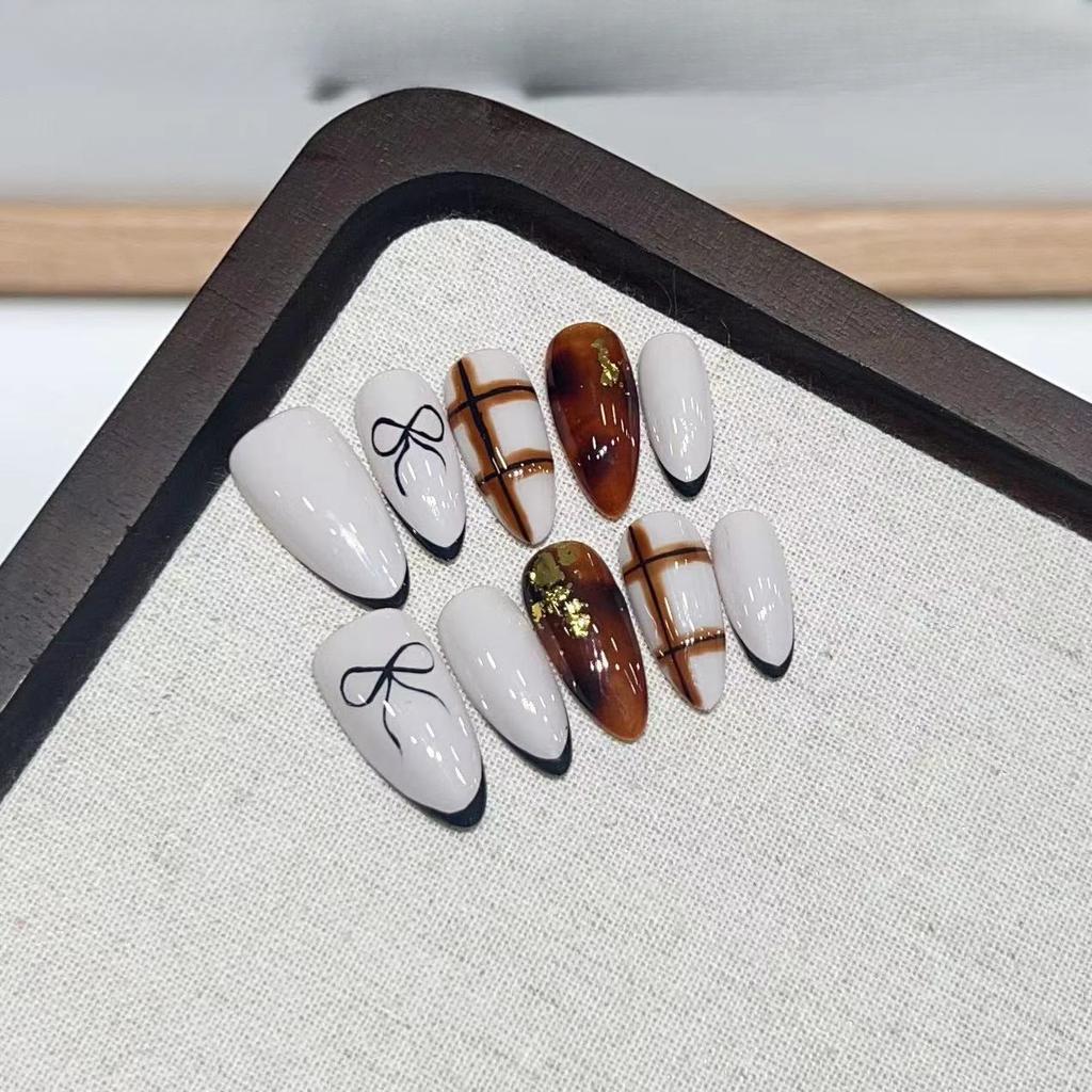 Wearing Nail Pieces with High-end Atmosphere Amber French Manicure Hot Style A Removable Fake Nail Stickers