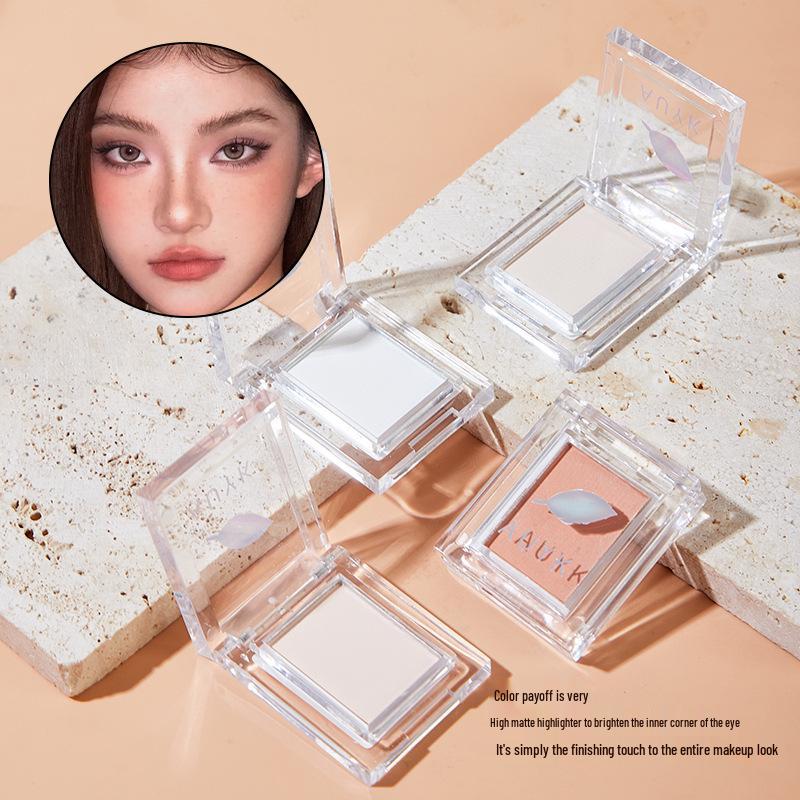 Charming Low-Saturation Pearlescent Matte Eyeshadow and Blush for Women