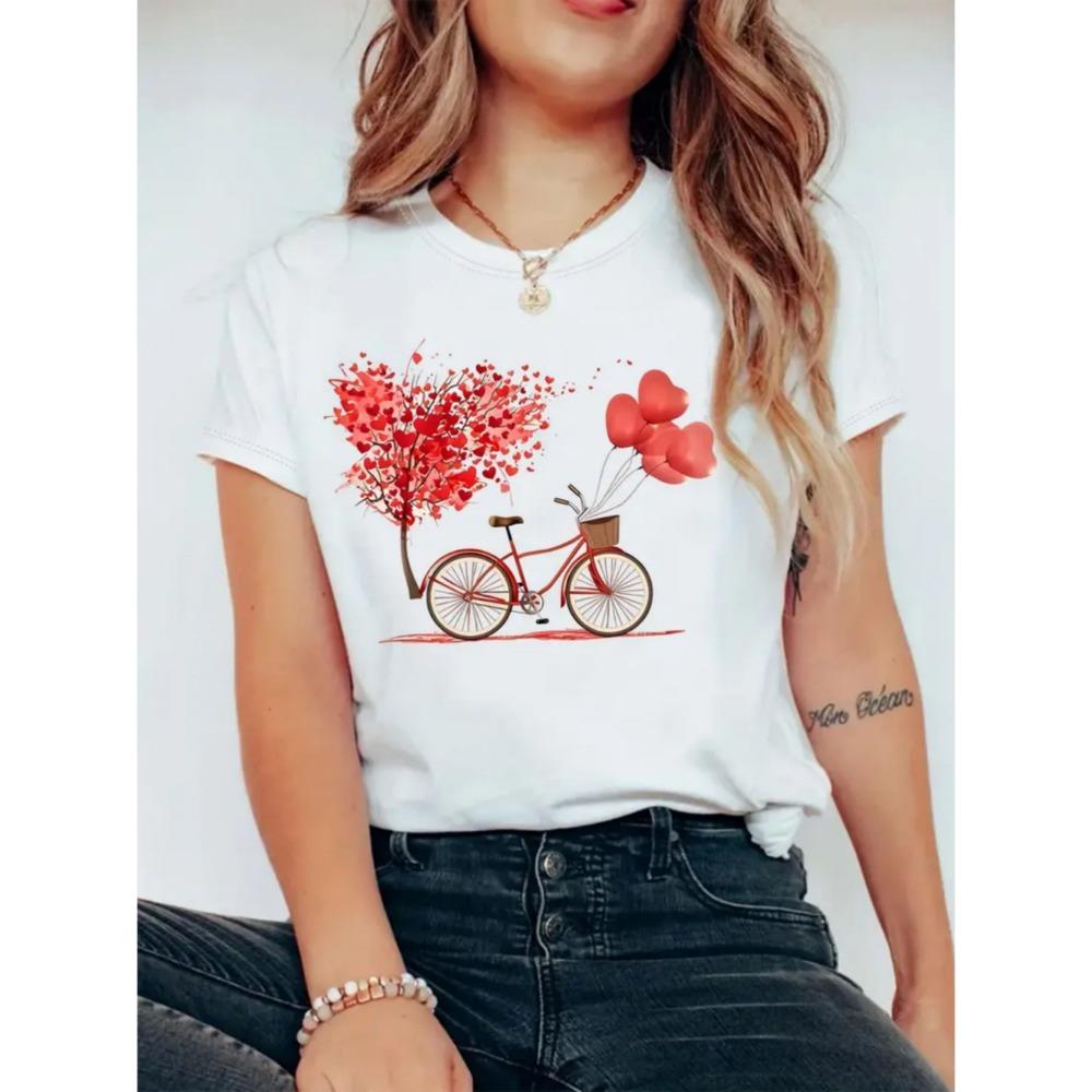 Women's T-shirt with short sleeves and large flower print