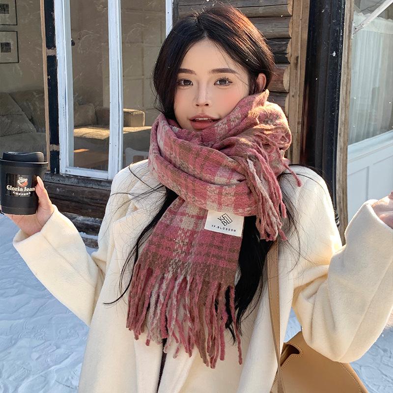 New autumn and winter scarf women's high-end atmosphere pink plaid couple shawl