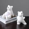 Weiße Statuetten Harz Eisbär Tierornament Skulptur Galvanisierte Dekoration für Wohnzimmer Weinschrank Figuren