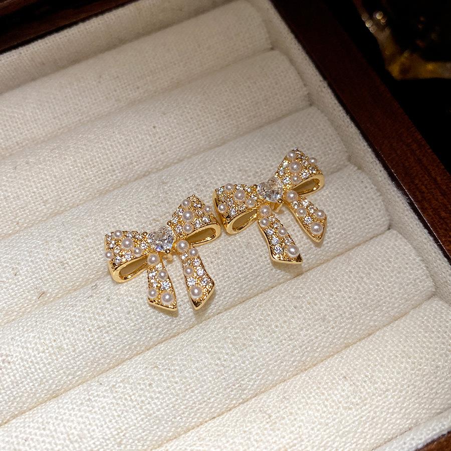 Zircon Pearl Bow Earrings Women Luxury Ear Studs
