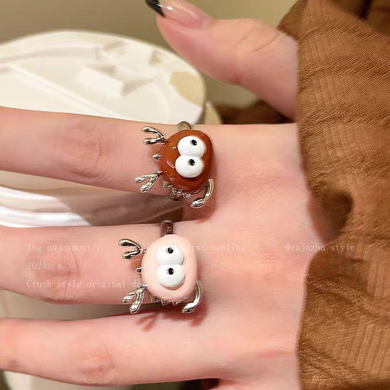 Charming Big-Eyed Open Ring: Stylish, Personalized Index Finger Accessory for Girls & Best Friends