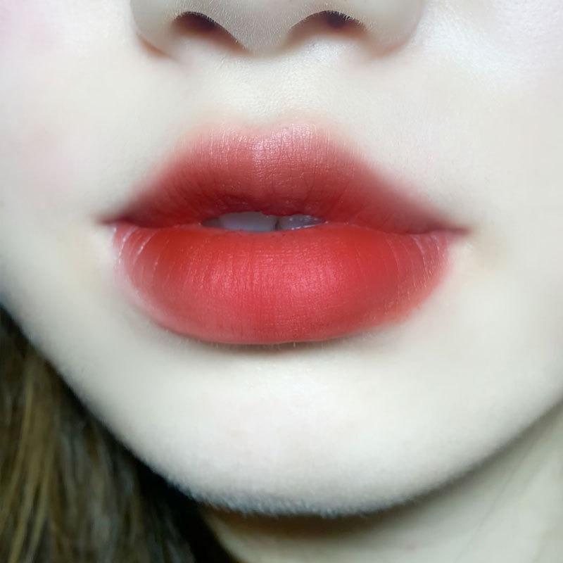 Velvet Matte Long Lasting Lip Mud Lipstick For Women Daily Makeup