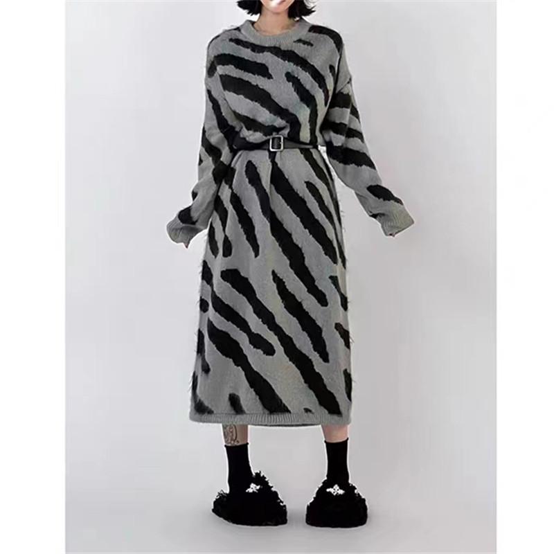 Katta oʻlchamli tizzagacha uzunlikdagi ayollar kuzgi va qishki semiz mm dangasa shamol trikotaj koʻylak pullover trikotaj sviter ayollar