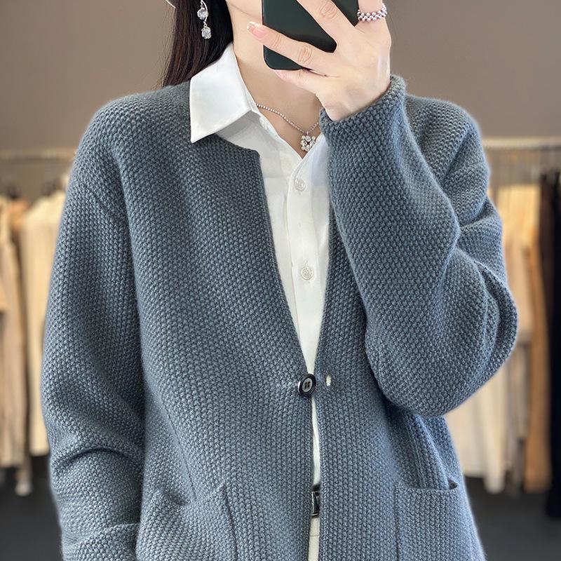 Cozy 100% Wool Knitted Stand-Up Collar Cardigan - Women's Spring & Autumn Loose Outerwear, Versatile Fashion Sweater