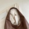 Women's High-Capacity Retro Underarm Tote - 2024 Autumn/Winter Single Shoulder Bag