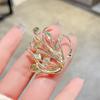 Retro exquisite cat's eye swan brooch high-end temperament fashion corsage suit pin neckline clothes accessories