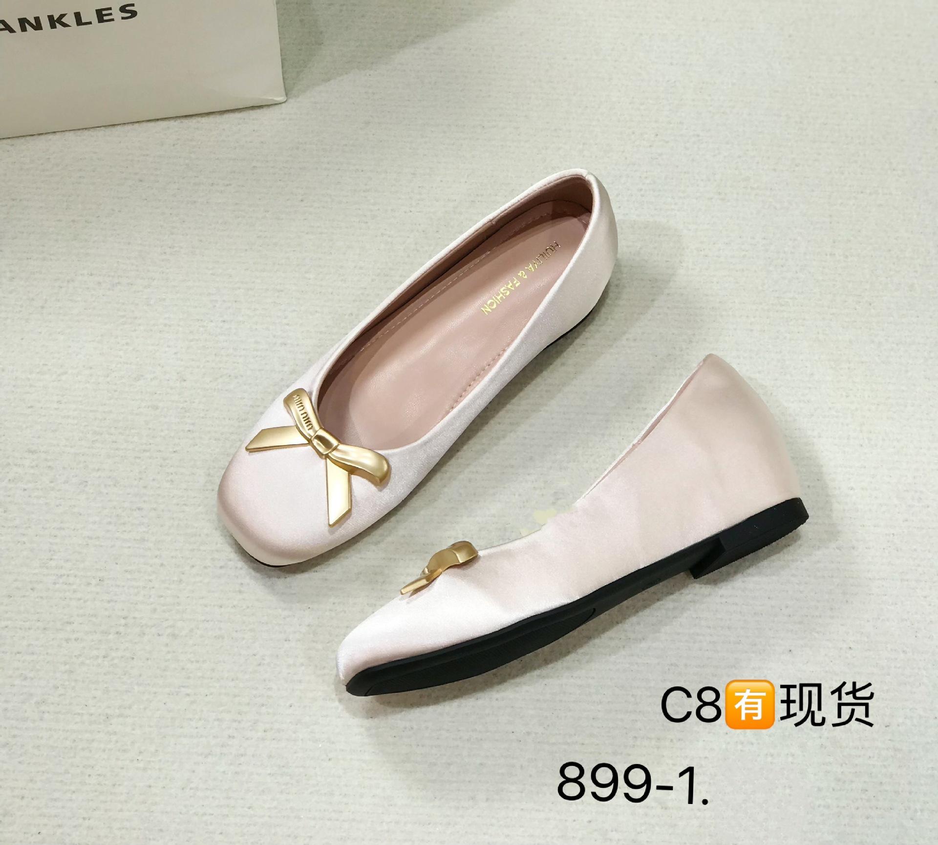 

899-1 Small inner height-increasing women s shoes 2025 autumn and winter new bow buckle with skirt round head single shoes women 40