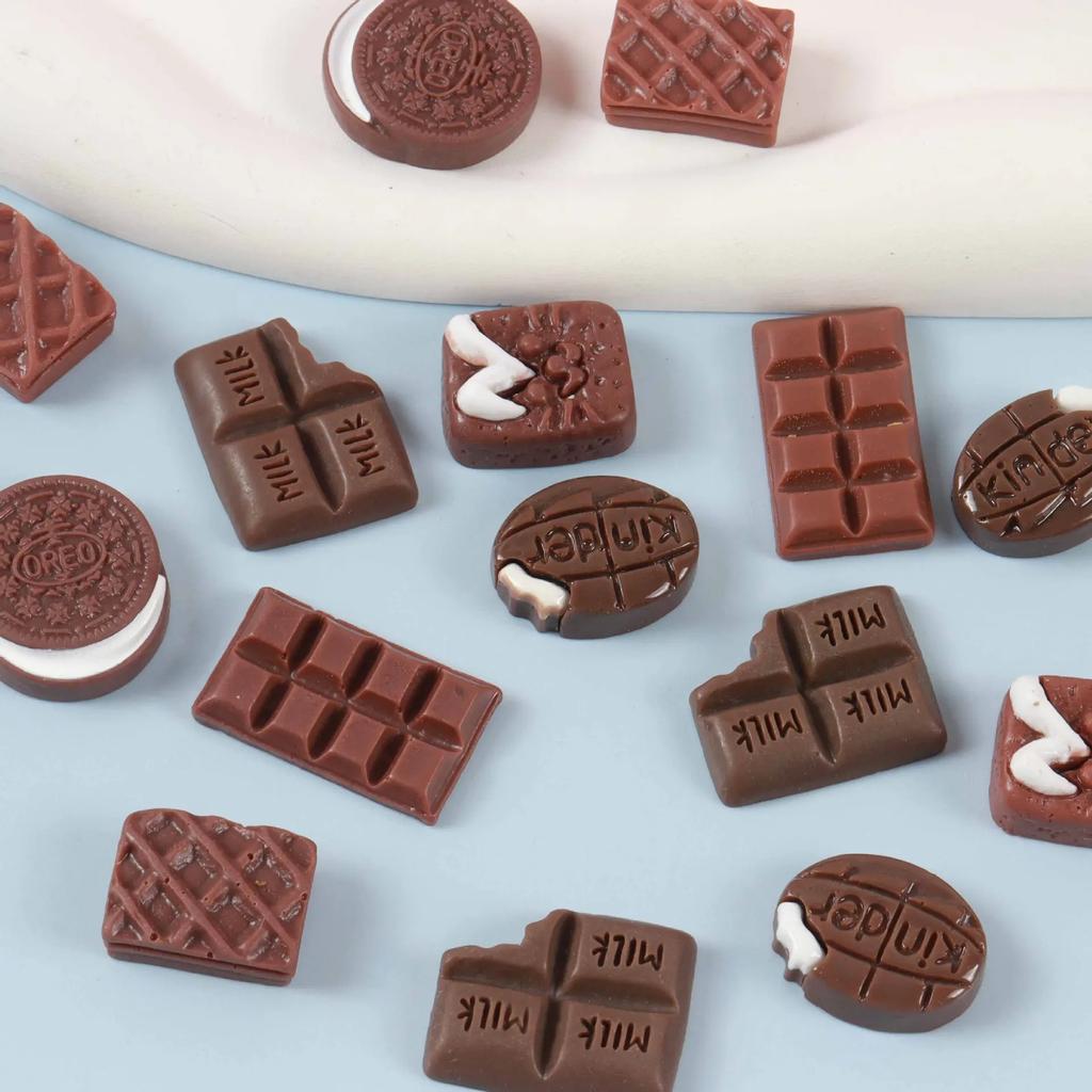 10Pcs Artificial Resin Chocolate Cake Flatback Flat Back Cabochon DIY Dollhouse Food Ornament Miniature for Phone Case Jewelry
