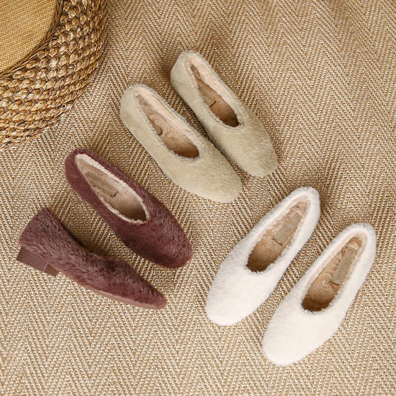 Mote 2025 Vinter Pelssko Dame Spiss Tå Pumps Fluffy Lave Hæler Loafers Damer Varm Plysj Escarpins Femme Slip On Pels Hæler