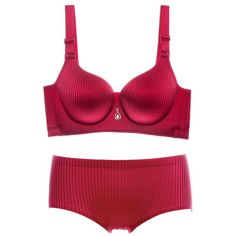 Thickened Seamless 8cm Bust Gathering Bra Set: Adjustable, Wire-free, Side Bust Control