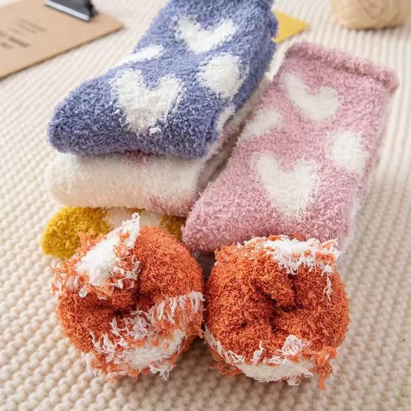 Winter Thickened Coral Fleece Socks Women's Cute Heart Warm Mid-Calf Socks Female Sleep Socks Home Floor Stockings
