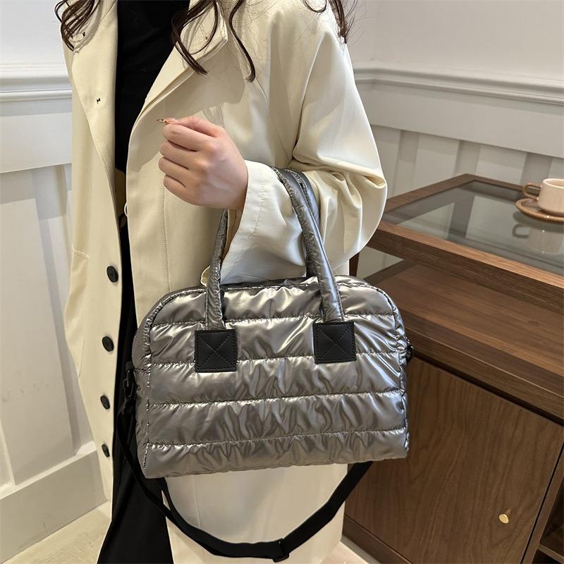Large-capacity Women's Bags Trendy Fashion Niche Design Bags Women's Autumn and Winter New Shoulder Messenger Bags Tote Bags