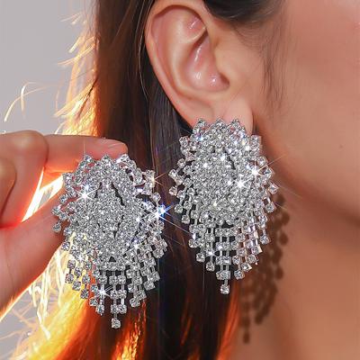 Orecchini esagerati di lusso con diamanti pieni, temperamento alla moda, senso senior degli orecchini in zirconia, orecchini da sposa, gioielli