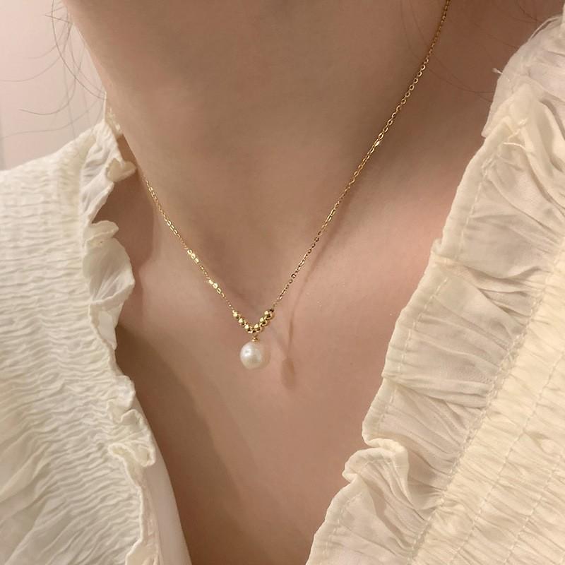Pearl necklace women's niche light luxury design high-end fashion temperament collarbone chain neck chain sweater chain bead chain