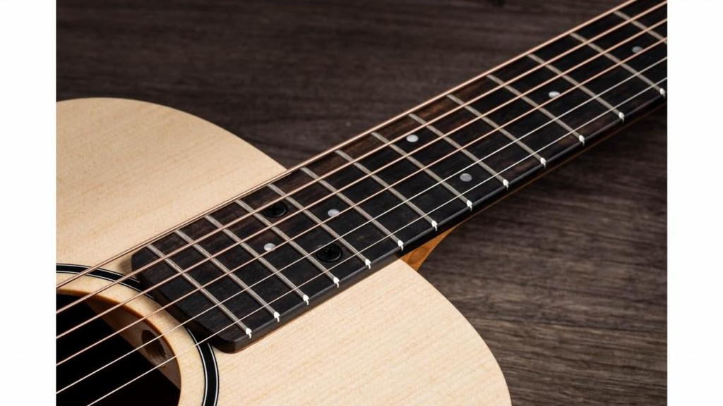 Taylor BT1e Electric Acoustic Mini Acoustic Guitar Taylor