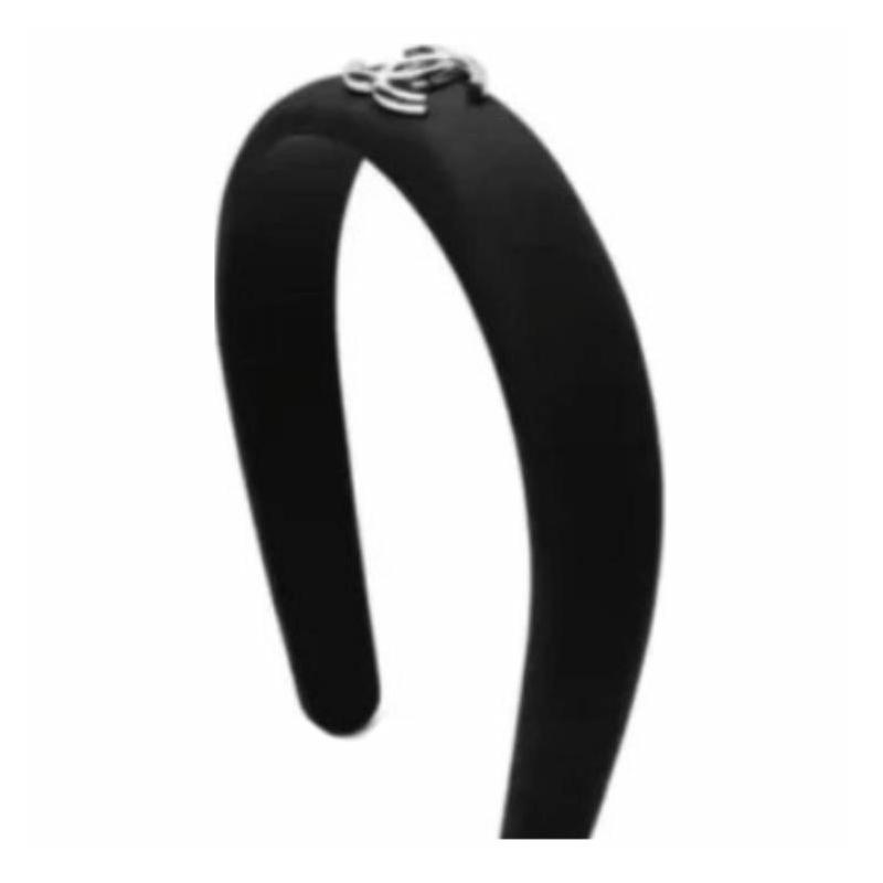 

CHANEL [25P Spring and Summer] Solid Color Logo - Headband, Unisex Couple Style, Black чорний