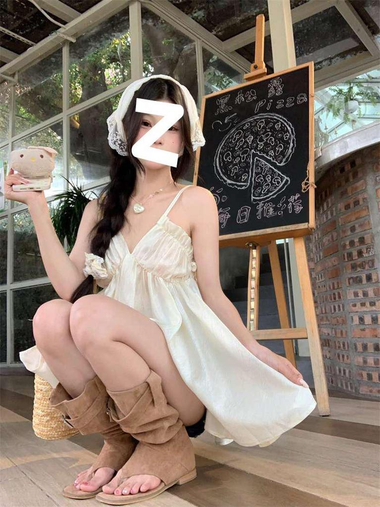 Chic Irregular Pleated Suspender Top – Summer Style for Fashion-Forward Women