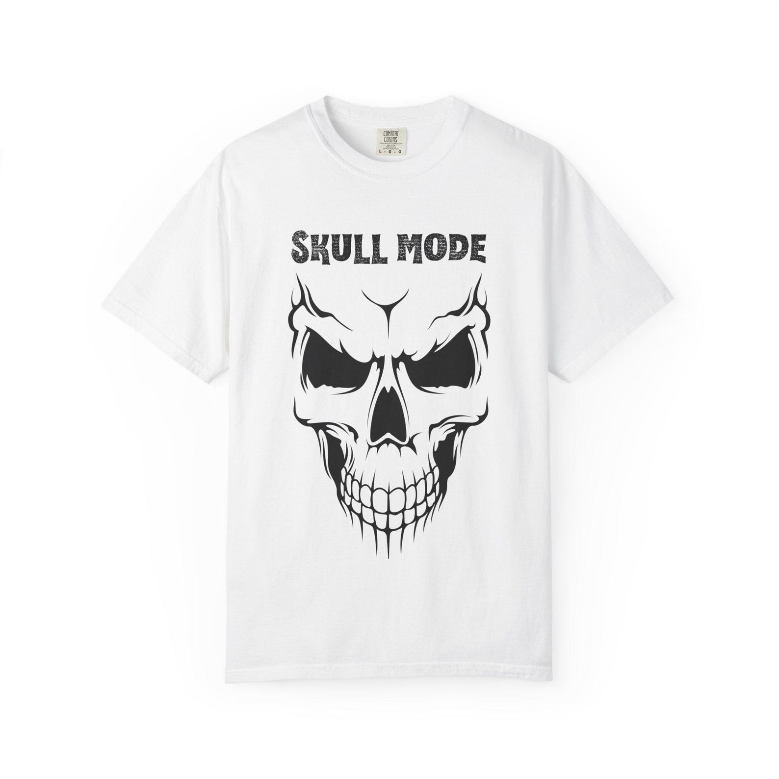 Skull Graphic T-Shirt: Edgy Rock and Roll Tee, Halloween Shirt S