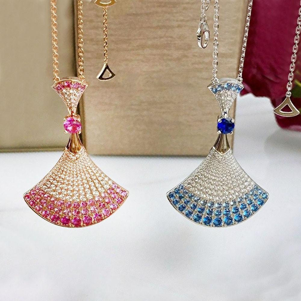 Nouveau Collier, Collier Poudre de Jade, Tempérament Luxe Léger pour Femmes, Sensation Haut de Gamme, Chaîne de Pull Tendance