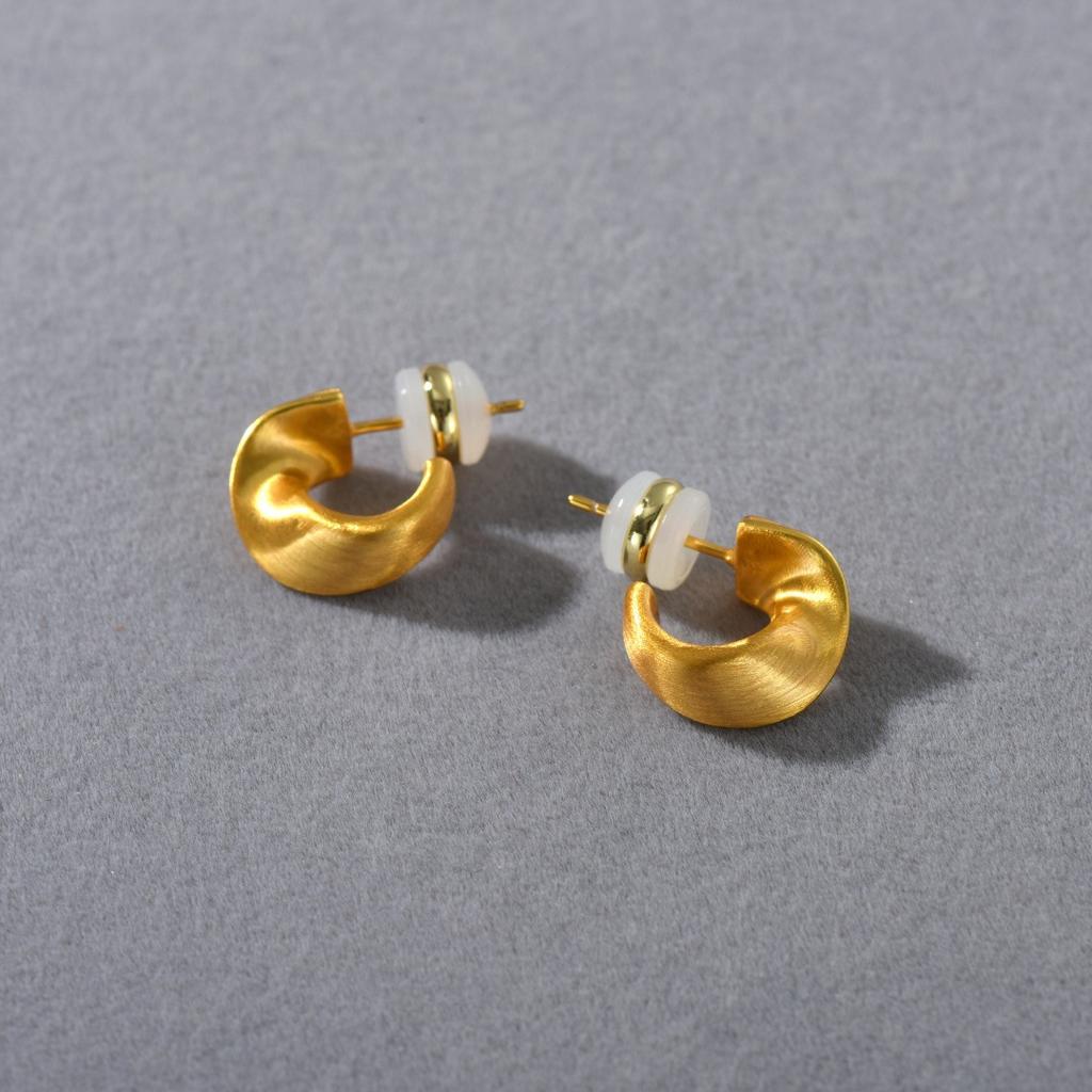Fashion Brass Plated 18K Real Gold Brushed C-Type Irregular Stud Earrings With Unique Personality And Trend Light Luxury Earrings For Women