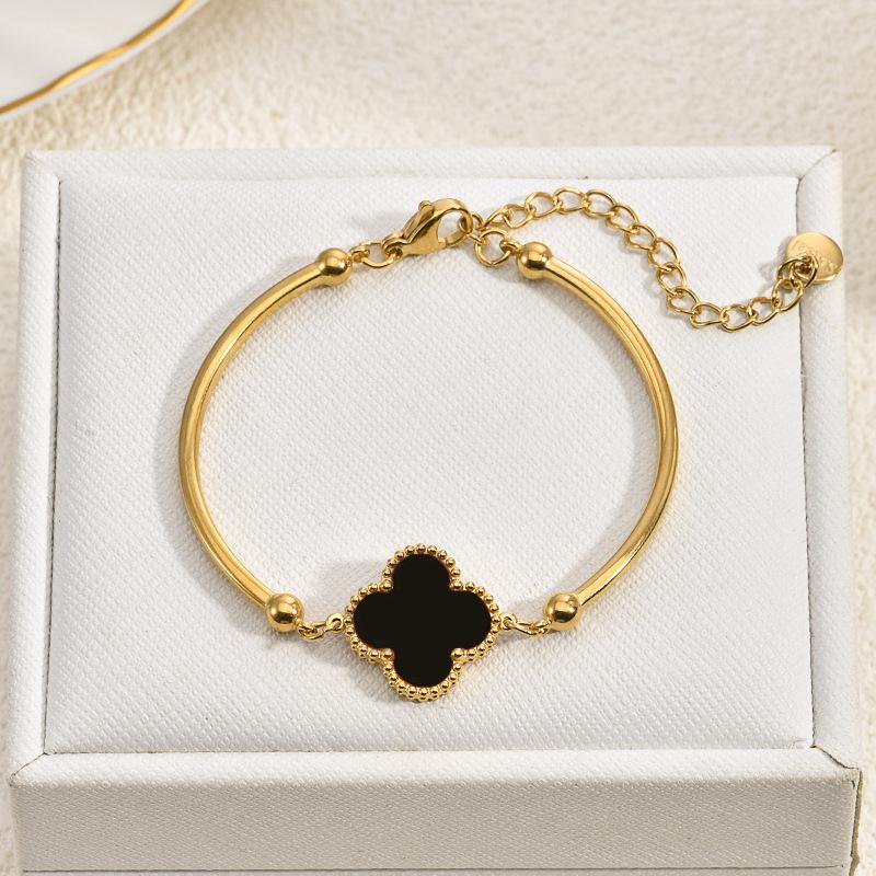 

Stylish and Sophisticated Double-sided Four-leaf Clover Bracelet Women s Titanium Steel Bracelet 18k чорний